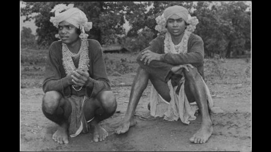 Young Muria adivasis from Bastar circa 1970s. Jamlo belonged to the Muria tribe. (HT Photo) Young Muria adivasis from Bastar circa 1970s. Jamlo belonged to the Muria tribe. (HT Photo)