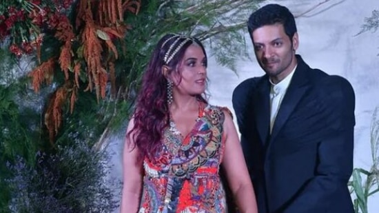 Richa Chadha and Ali Fazal hosted a bash in Mumbai on Tuesday night to celebrate their wedding. Hrithik Roshan, Saba Azad, Sussanne Khan, Vicky Kaushal, Taapsee Pannu and many other celebs were in attendance.