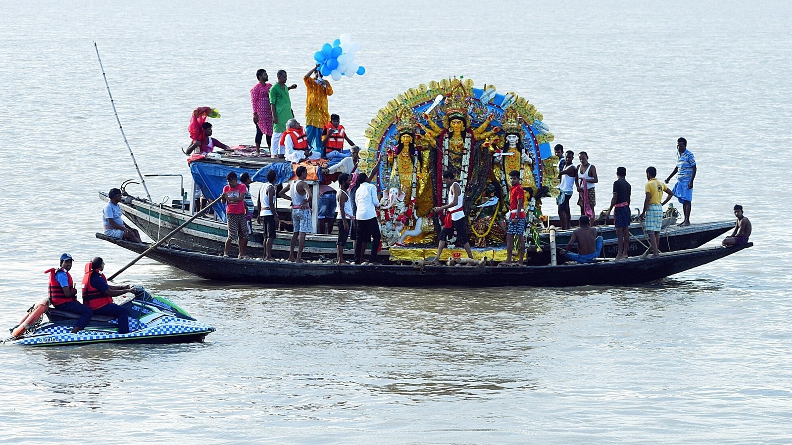 13 Dead Several Missing During Durga Idols Immersion In 3 Separate Incidents Latest News 9146