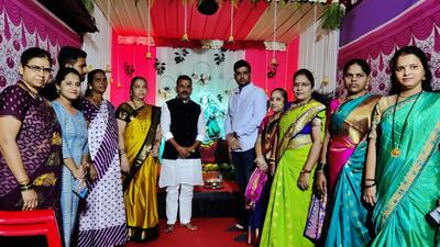 Thane’s Navdurga Charitable Trust finally immersed the idol of Goddess Durga after a phone call from chief minister Eknath Shinde and a visit by his son and MP Shrikant Shinde at the pandal. (HT Photo/Praful Gangurde) Thane’s Navdurga Charitable Trust finally immersed the idol of Goddess Durga after a phone call from chief minister Eknath Shinde and a visit by his son and MP Shrikant Shinde at the pandal. (HT Photo/Praful Gangurde)