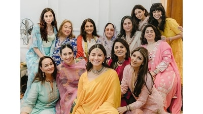 Alia Bhatt is all smiles as she poses for the camera with her in-laws. (Instagram/@aliaabhatt) Alia Bhatt is all smiles as she poses for the camera with her in-laws. (Instagram/@aliaabhatt)
