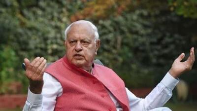 National Conference president Farooq Abdullah on Thursday rejected Union home minister Amit Shah’s charge on regional parties’ links with separatism in Jammu and Kashmir. (HT file photo)
