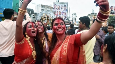 Traditionally, this ritual is intended for married women who are expected to follow a defined custom and procedure when doing Sindoor Khela in the belief that it will bring them good luck and long life for their husbands. (ANI) Traditionally, this ritual is intended for married women who are expected to follow a defined custom and procedure when doing Sindoor Khela in the belief that it will bring them good luck and long life for their husbands. (ANI)