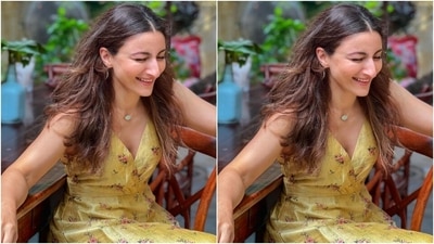 Soha wore her tresses open and decked up in nude eyeshadow, black eyeliner, drawn eyebrows, contoured cheeks and a shade of nude lipstick as she posed for the pictures. (Instagram/@sakpataudi)