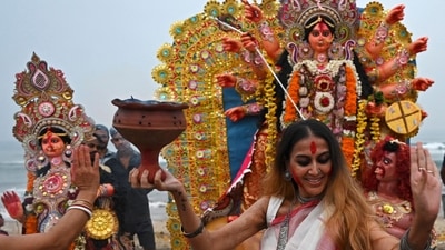 Sindoor Khela is known as the 'vermillion game', and is celebrated by Bengali Hindu women. (AFP) Sindoor Khela is known as the 'vermillion game', and is celebrated by Bengali Hindu women. (AFP)