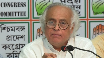 Indian National Congress leader Jairam Ramesh at Bidhan Bhavan Party office, in Kolkata on Saturday, September 17. (Photo by Samir Jana/ Hindustan Times)
