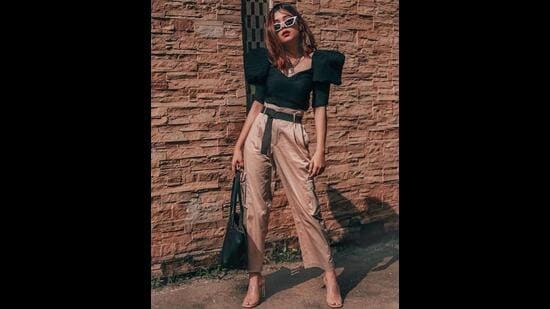 Riya Jain in the trending beige cargo pants (Photo: Instagram)