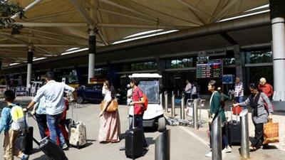 According to the Pune customs department, 2 kg 991 grams of gold worth  ₹1.53 crore was seized from international flights landing at Pune airport till September this year. (HT FILE PHOTO)