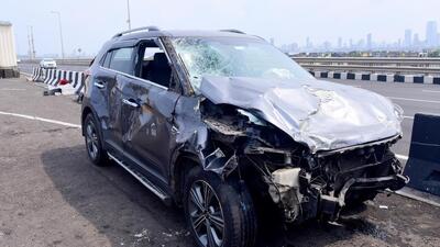 Mumbai, India - October 05, 2022: At Least 5 people were killed and 8 others injured after collision of four cars and an ambulance on the Bandra-Worli Sealink, in Mumbai, India, on Wednesday, October 05, 2022. (Photo by Vijay Bate/HT Photo) (HT PHOTO) Mumbai, India - October 05, 2022: At Least 5 people were killed and 8 others injured after collision of four cars and an ambulance on the Bandra-Worli Sealink, in Mumbai, India, on Wednesday, October 05, 2022. (Photo by Vijay Bate/HT Photo) (HT PHOTO)