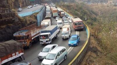 As per the information shared by the HSP, regular action is being taken by highway police teams at different locations on the e-way through speed guns, cameras and policemen standing at toll nakas. (HT FILE PHOTO)