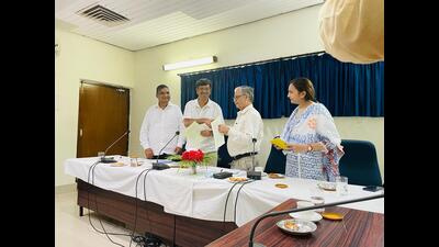 MoU being penned at GBPSSI in Jhunsi on Friday. (HT Photo) MoU being penned at GBPSSI in Jhunsi on Friday. (HT Photo)