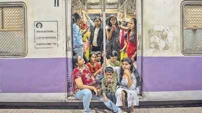 Mumbai, India - January 1, 2020: 31st's last local train crowded at CST after New years celebration in Mumbai, India, on Wednesday, January 1, 2020. (Photo by Satish Bate/Hindustan Times) (Satish Bate/HT Photo) Mumbai, India - January 1, 2020: 31st's last local train crowded at CST after New years celebration in Mumbai, India, on Wednesday, January 1, 2020. (Photo by Satish Bate/Hindustan Times) (Satish Bate/HT Photo)