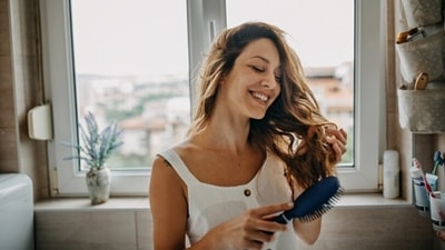 Our hair reflects our internal health. When we eat healthy and maintain a proper nutritious diet, it reflects through the hair and the skin as well. Addressing the same, Nutritionist Anjali Mukerjee wrote, “Like our skin, our hair is a result of our internal health. Each strand of our hair requires a steady supply of essential nutrients. Hence, consuming the adequate number of proteins, vitamins, and minerals is necessary to provide your hair with everything it requires to stay shiny, lustrous, and strong.” She further noted down five diet tips to maintain the hair health. (Unsplash) Our hair reflects our internal health. When we eat healthy and maintain a proper nutritious diet, it reflects through the hair and the skin as well. Addressing the same, Nutritionist Anjali Mukerjee wrote, “Like our skin, our hair is a result of our internal health. Each strand of our hair requires a steady supply of essential nutrients. Hence, consuming the adequate number of proteins, vitamins, and minerals is necessary to provide your hair with everything it requires to stay shiny, lustrous, and strong.” She further noted down five diet tips to maintain the hair health. (Unsplash)