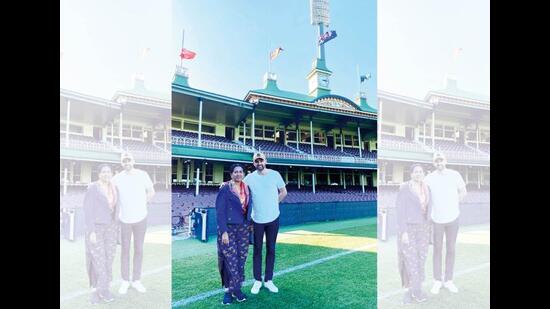 Australian cricketer Nathan Lyon with Shoba Narayan at the Sydney Cricket ground Australian cricketer Nathan Lyon with Shoba Narayan at the Sydney Cricket ground