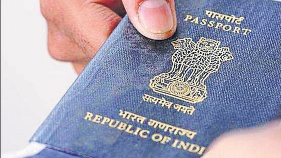 The Ministry of External Affairs (MEA) has advised those seeking to migrate to ECR (emigration check required) countries to only take the services of recruitment agents registered with the Protector General of Emigrants. (HT File)