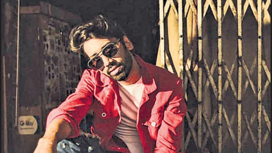 Abhilash Thapliyal was seen in Aspirants Abhilash Thapliyal was seen in Aspirants