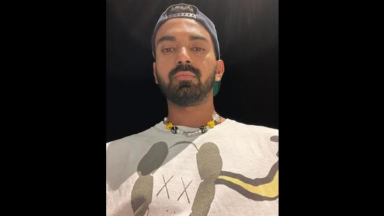 KL Rahul knows how to ace street style look with his accessory game on point (Photo: Instagram)