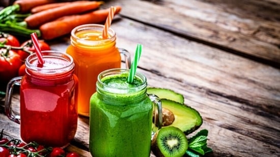 Juices that are loaded with calcium and antioxidants, such as wheat grass juice and tomato with spinach juice, should be incorporated in the daily diet.(Unsplash)