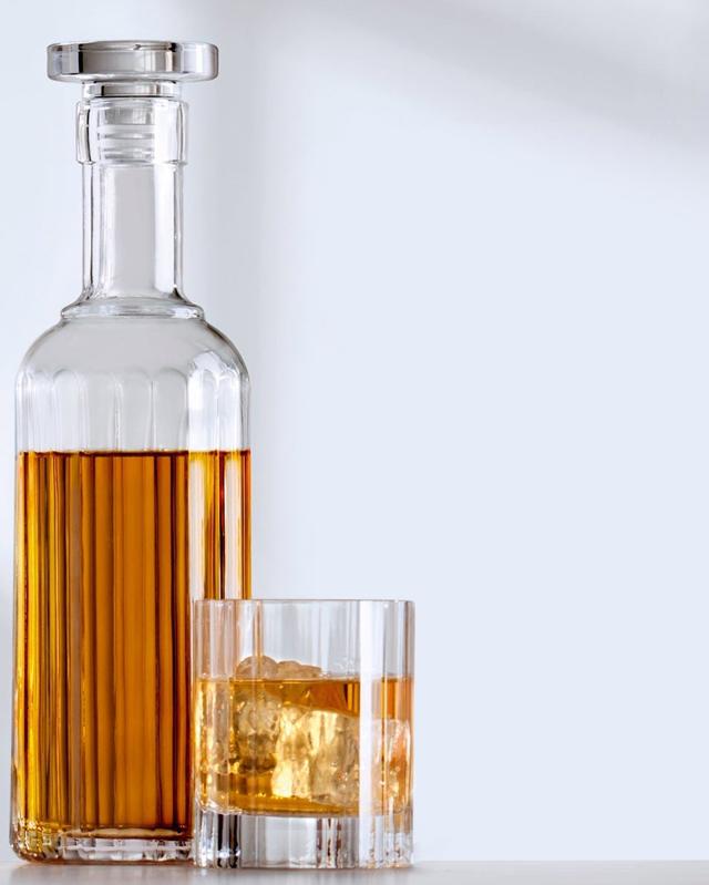 Do justice to your collection of single malts and fine whiskies with this eye catching glassware set. (The finely crafted decanter and whiskey set by Luigi Bormioli on thinKitchen) Do justice to your collection of single malts and fine whiskies with this eye catching glassware set. (The finely crafted decanter and whiskey set by Luigi Bormioli on thinKitchen)