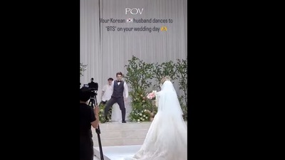 The groom was dancing to a song by BTS. (Instagram/@the_hanna_couple) The groom was dancing to a song by BTS. (Instagram/@the_hanna_couple)