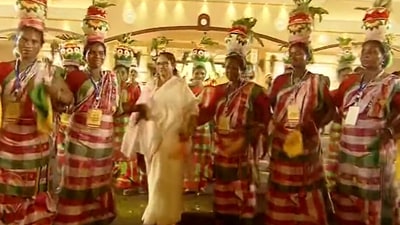 Mamata Banerjee interacted with the participants, and also shook a leg with some of them. Mamata Banerjee interacted with the participants, and also shook a leg with some of them.