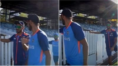 Axar Patel with Arshdeep Singh (BCCI) Axar Patel with Arshdeep Singh (BCCI)
