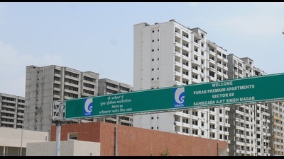 The group tried to enter Purab Apartments in Mohali on pretext of a birthday party and attacked security guard when he asked them for identity cards. (HT File)