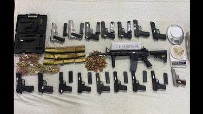 The arms and ammunition seized by the police. (HT photo) The arms and ammunition seized by the police. (HT photo)