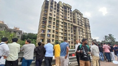 Around 33 people were safely rescued by firemen from various places such are parapet walls, rooms, terraces & staircases. (HT Photo) Around 33 people were safely rescued by firemen from various places such are parapet walls, rooms, terraces & staircases. (HT Photo)