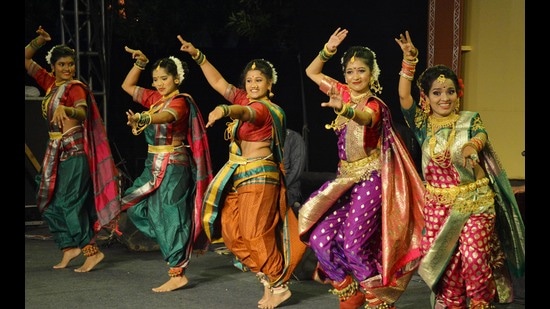 Dancers performing on Day 2 of the 12th Chandigarh National Crafts Mela at Kalagram, Manimajra, on Saturday. (Sant Arora/HT)