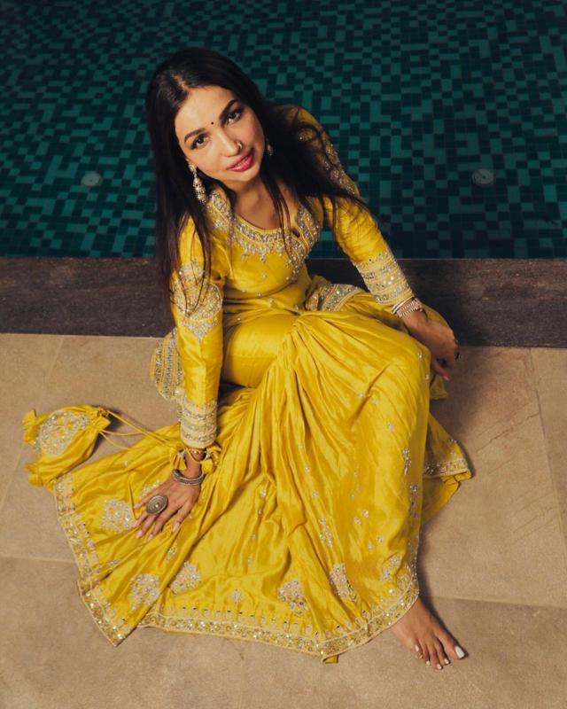 Kanika Dhillon Kanika Dhillon
