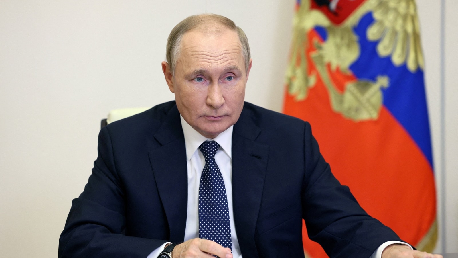 Putin menuduh Ukraina mendalangi pemboman Jembatan Krimea.  Dia menyebutnya terorisme  berita Dunia