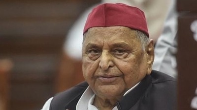 Former Uttar Pradesh chief minister Mulayam Singh Yadav was admitted to ICU of Medanta Hospital in Gurugram. (PTI file)