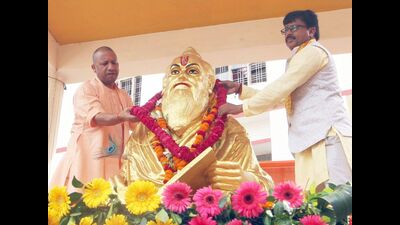 U.P. chief minister garlanding the statue of sage Valmiki at an event in Lucknow on Sunday (Sourced) U.P. chief minister garlanding the statue of sage Valmiki at an event in Lucknow on Sunday (Sourced)
