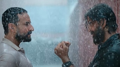 Saif Ali Khan and Hrithik Roshan in a still from Vikram Vedha.&nbsp;