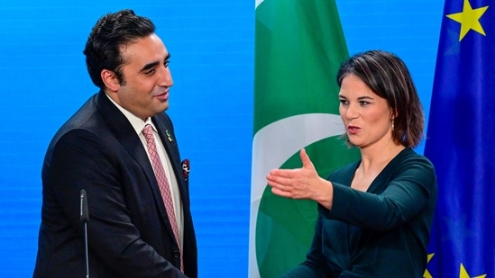 German foreign minister Annalena Baerbock shake hands with Pakistan's Foreign Minister Bilawal Bhutto Zardari after a joint press conference in Berlin, Germany, on October 7, 2022.(AFP)