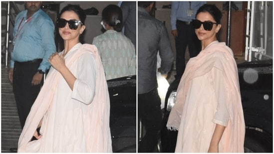 Deepika Padukone clicked at the Mumbai airport in a simple suit set.&nbsp;(HT Photo)
