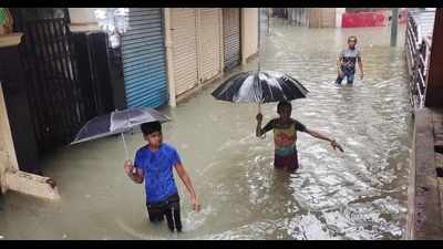 Waterlogging at a locality in the old city area of Lucknow on Monday (HT Photo) Waterlogging at a locality in the old city area of Lucknow on Monday (HT Photo)