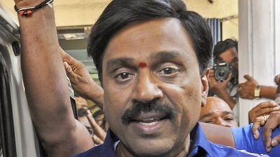 The Supreme Court on Thursday sought a report from the CBI on a plea filed by mining baron and former Karnataka minister Gali Janardhan Reddy to visit and stay for four weeks in his native district Bellary to meet his daughter who has delivered a child recently. (PTI File) (HT_PRINT) The Supreme Court on Thursday sought a report from the CBI on a plea filed by mining baron and former Karnataka minister Gali Janardhan Reddy to visit and stay for four weeks in his native district Bellary to meet his daughter who has delivered a child recently. (PTI File) (HT_PRINT)