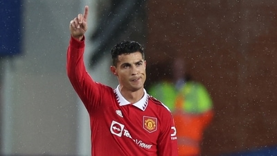 Premier League - Everton v Manchester United - Manchester United's Cristiano Ronaldo celebrates scoring their second goal (REUTERS)