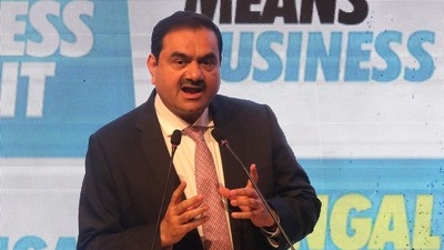 Adani family members and top group executives held talks with several potential investors.