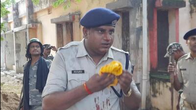 One of the injured policemen. (HT Photo)