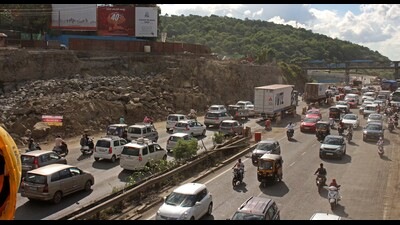 Lane widening work underway at Chandni chowk (HT FILE PHOTO)