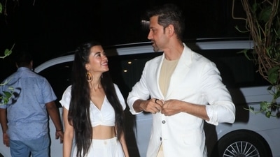Hrithik Roshan and Saba Azad twin in white for an event. (HT Photo/Varinder Chawla) Hrithik Roshan and Saba Azad twin in white for an event. (HT Photo/Varinder Chawla)