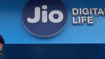 At present, Reliance is testing services of its Jio True 5G in 4 cities (Representative Image) At present, Reliance is testing services of its Jio True 5G in 4 cities (Representative Image)