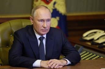 Russian President Vladimir Putin attends a meeting with members of the security council in Saint Petersburg, Russia, October 10.&nbsp; (via REUTERS)