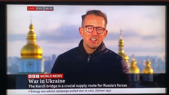 Watch: Dramatic moment as journalist heads to shelter amid ...