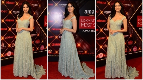Shraddha Kapoor wore this look to the red carpet of the star-studded Lokmat Most Stylish Awards 2022.(HT Photo/Varinder Chawla)