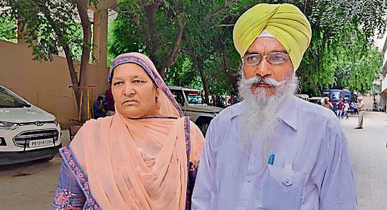 Aggrieved parents Satpal Singh and Gurmeet Kaur in Ludhiana. (HT File) Aggrieved parents Satpal Singh and Gurmeet Kaur in Ludhiana. (HT File)