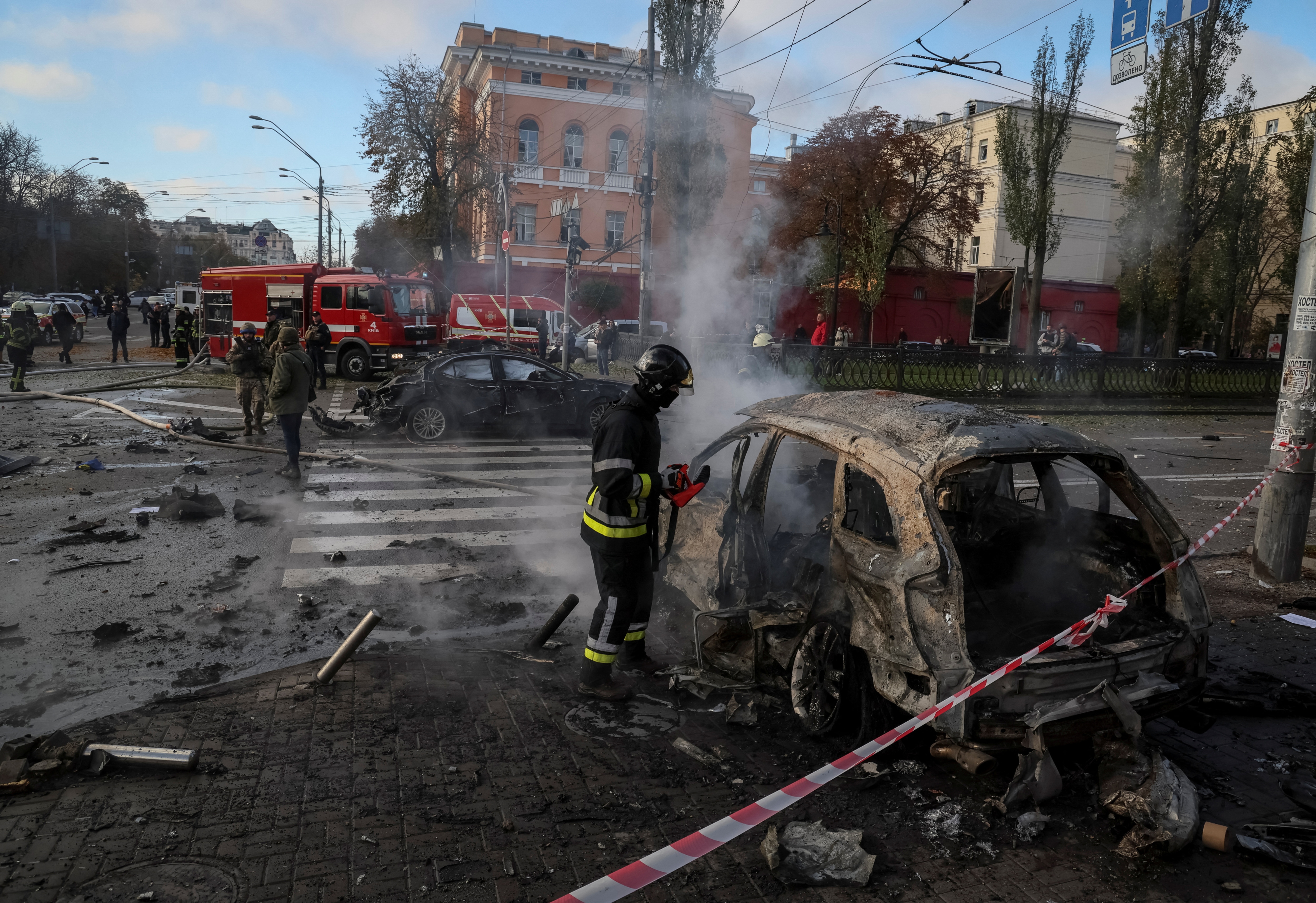 Russia-Ukraine War: A burnt car is seen after a Russian military strike, as Russia's invasion of Ukraine continues, in central Kyiv, Ukraine. (Reuters)